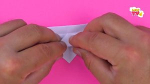 ПРОСТЫЕ МАЛЕНЬКИЕ СНЕЖИНКИ из бумаги. Как сделать СНЕЖИНКИ своими руками. Новогодние поделки