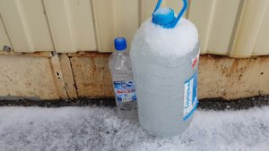 Почему замерзает "дистиллировка"  ?