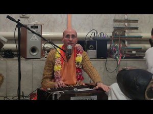 Киртан Бхакти Бхагаватамрита Кешава махараджа в храме Д.О.С.К. 23 ноября 2014 года