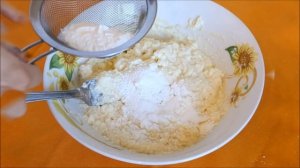 ? Пышные сырники с манкой — видео рецепт. Как приготовить сырники с изюмом на манке?