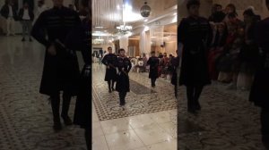 Лезгинка шоу групп