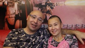 ?? ОБЗОР : Женская стрижка налысо 1 месяц спустя 4К