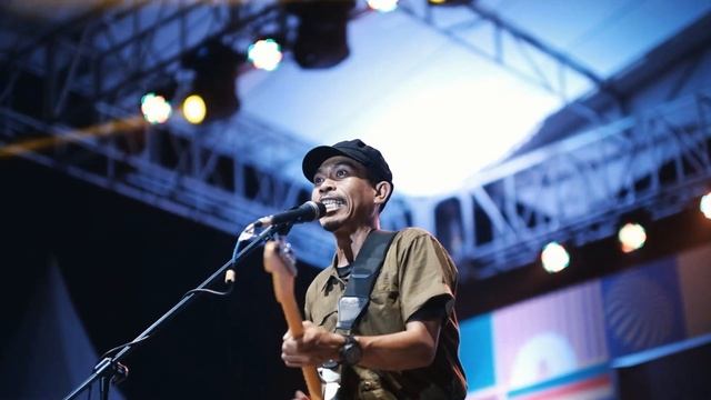 IKSAN SKUTER - BINGUNG (LIVE KICK FEST 2022 LAPANGAN RAMPAL - MALANG) смотреть онлайн
