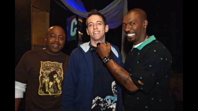 Kevin Brennan FIGHTS Neal Brennan at a family reunion - The Champs w/ Neal Brennan & Moshe Kasher смотреть онлайн