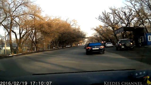 Дорожный учитель - идиот смотреть онлайн