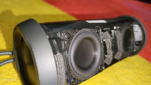 RIP Jbl flip Essential bass test LFM 90-95% vol.