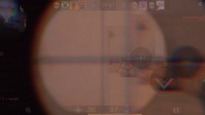 Вор замочек открывает(rofll)