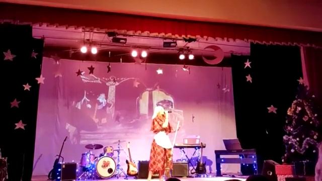 Флёрова Екатерина - "В новом году" Автор слов и музыки А.Ермолов. смотреть онлайн