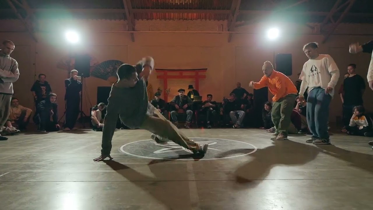 GODZOKU 3x3 ↔ FootTvorchestvo vs BackToMafia ↔ 1'2 ↔ BREAK RAVE CYPHER #breakrave #bmvideo смотреть онлайн