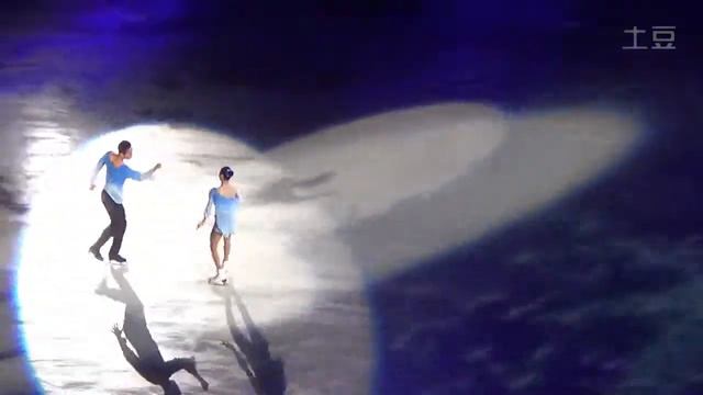 Yu Xiaoyu & Jin Yang 2014 0727 Artistry On Ice in Shanghai "十万毫升的眼泪" [HD] смотреть онлайн