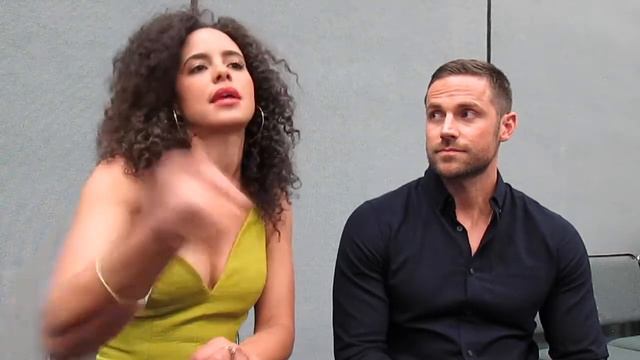 Parisa Fitz-Henley & Dylan Bruce for Midnight, Texas at Wondercon 2017