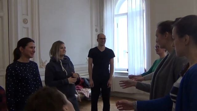 Постановка спектакля за два дня. Процесс тренинга."Мамтеатр"(камера, монтаж -Е.Бубкина) смотреть онлайн