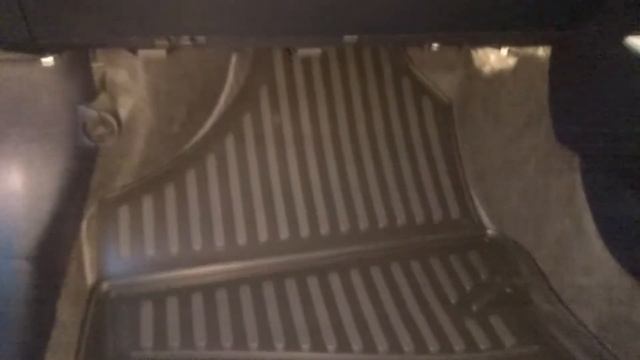 Коврики для Toyota Corolla Fielder Hybrid смотреть онлайн