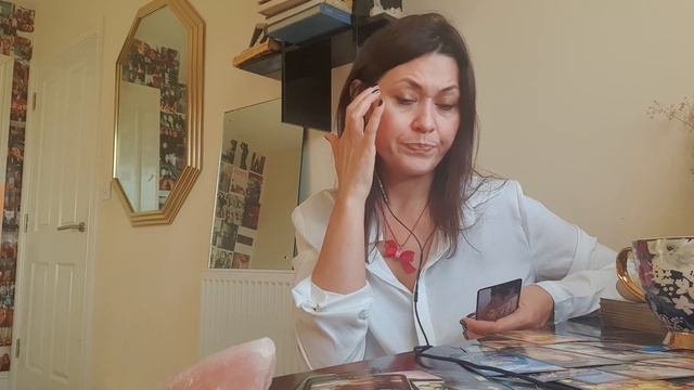 МУЖЧИНА НА ПОРОГЕ (2 позиция, извините девочки первая позиция в другом видео ??)