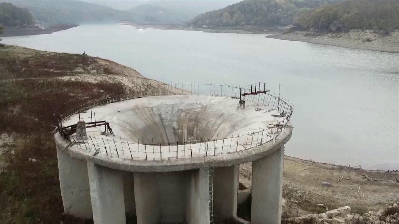 Жителям Кубани приходится мириться с рекордной засухой после бесснежной зимы