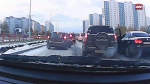 АВТОПРИКОЛЫ, Драки, идиоты, и ХАМЫ на дорогах России Fights, idiots on the roads of Russia