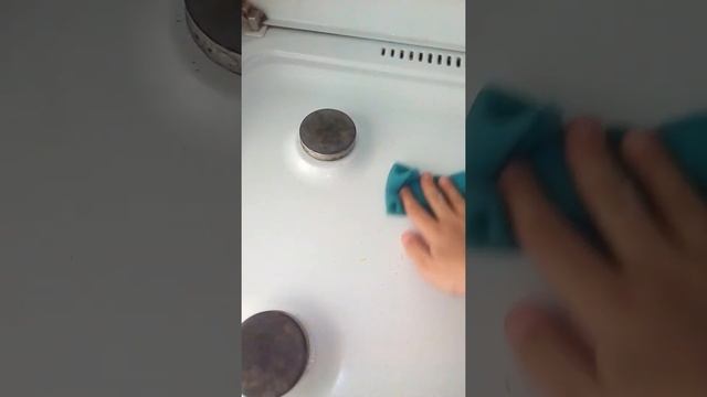 Как правильно нужно чистить ПЛИТУ? {Обучающее видео} смотреть онлайн