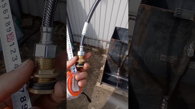 Авто Поилка и Авто кормушка для Свиней поросят своими руками. смотреть онлайн