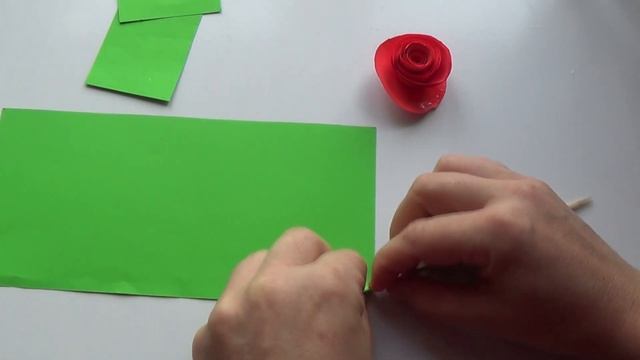 Як легко зробити Троянду з Паперу