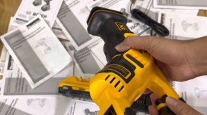 Máy cưa kiếm dewalt DCS367 sx USA ??, pin dewalt 3Ah sx Mexico | sac Giá 5tr3 bộ lh 0962232180