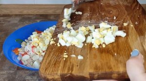 Простенький рецепт крабового салата