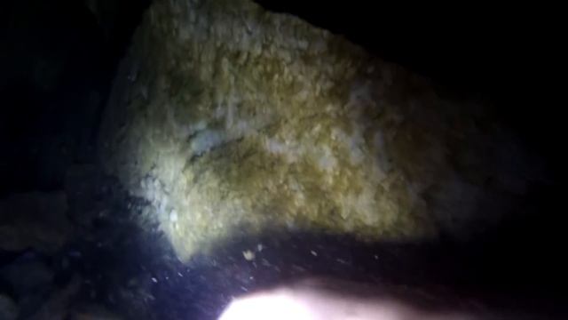 Подводная охота на раков ночью. Подводный фонарик из поллитровой банки смотреть онлайн