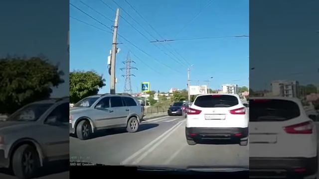 Виноват оказался мотоциклист