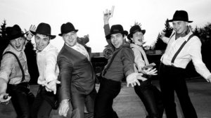 Как здороваются реальные гангстеры