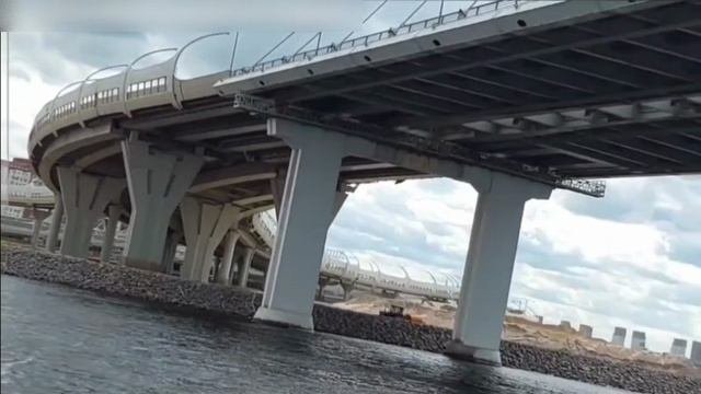 Автопутешествие Москва - Санкт-Петербург. День второй. На теплоходе по Неве и Финскому заливу.