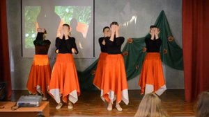 Танец "Красные Маки"