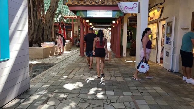 Hilton Hawaiian Village Waikiki Beach Resort Full Tour Oahu Hawaii смотреть онлайн