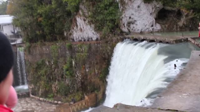 Зимняя сказка: пальмы в горах и водопады смотреть онлайн