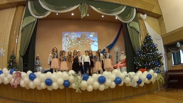 Новогодний хоровод