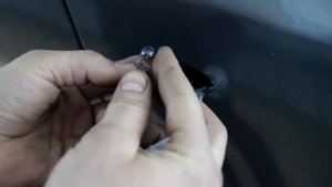 Как заменить лампочку повторителя на дэу