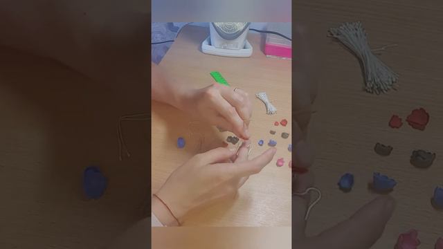 Серьги из фоамирана. Простой способ изготовления. Foamiran Earrings.