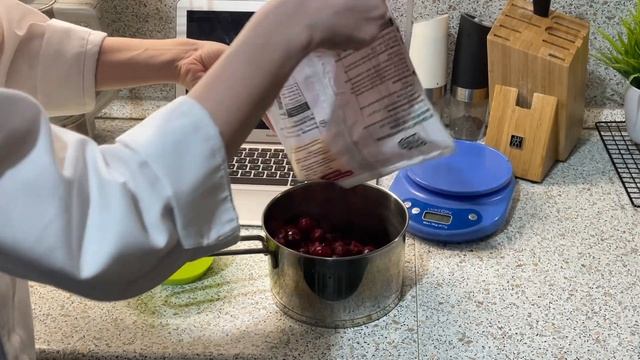 Готовлю БЕНТО-ТОРТ на 1000 подписчиков | Влог фигуристки-любителя ⛸ смотреть онлайн