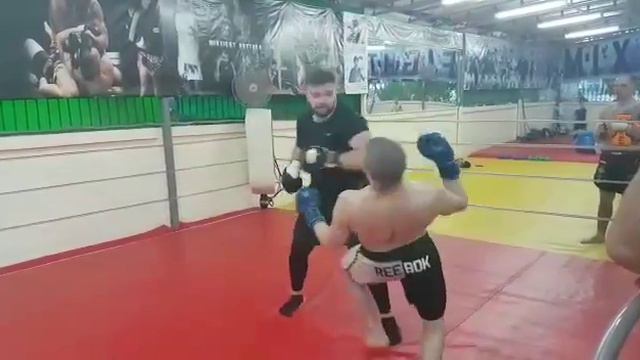 Это бокс)) , открылся, но не упал , молодец ! смотреть онлайн