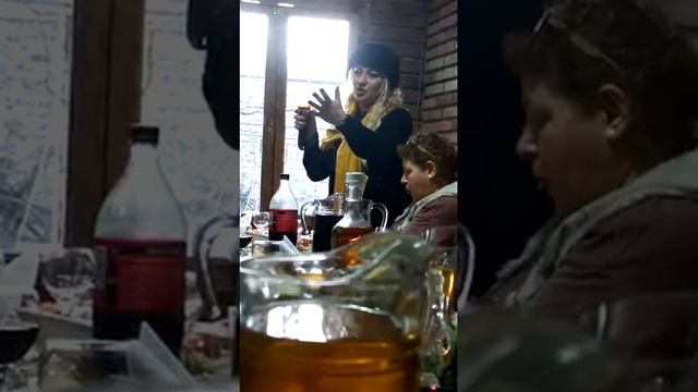 Шашлычёк, застолье и фольклёр. Грузия, Кахети. В гостях в марани "Старая Лоза".