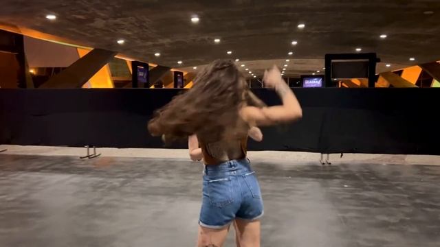 Bela + Tori Dancing Zouk at MAM смотреть онлайн