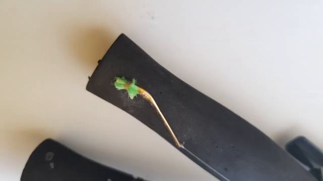 Зимняя рыбалка на Камчатке. Удивительное озеро Калыгирь - ловим корюшку ! смотреть онлайн