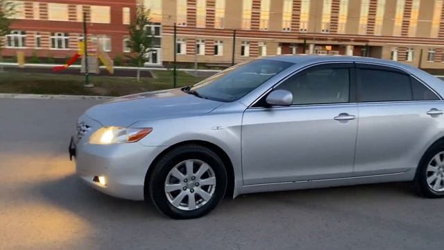 Видео обзор Toyota Camry V40