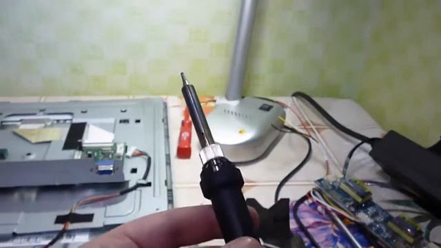 Простой ремонт монитора Benq FP71G+ смотреть онлайн