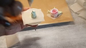 Розы из безе на итальянской меренге | Учимся делать розочки из крема