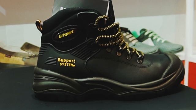 Рабочая обувь Grisport. Модель 703 L DAKAR V.16 смотреть онлайн