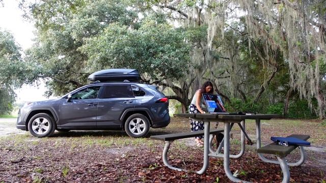 Living in my Toyota RAV4 at a free campsite in Florida | Ep 06 смотреть онлайн