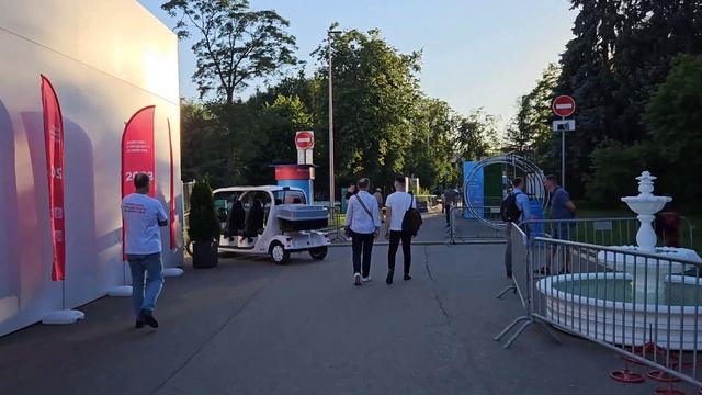 Лужники - Воробьевы горы. Канатная дорога. Летняя прогулка смотреть онлайн