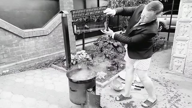 Раки в казане на импровизации смотреть онлайн