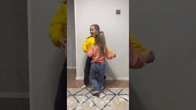 Айлина и Линара смотреть онлайн