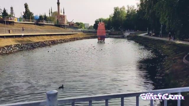 Прогулка с детьми. Супер крутая детская площадка. Дети очень довольны.