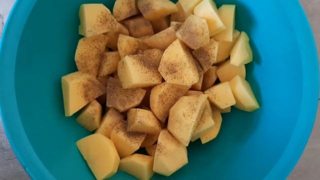 КУРИЦА С КАРТОШКОЙ. Печкиде писирилген тауық ети және картоп. ҚАЗАҚША РЕЦЕПТ. смотреть онлайн